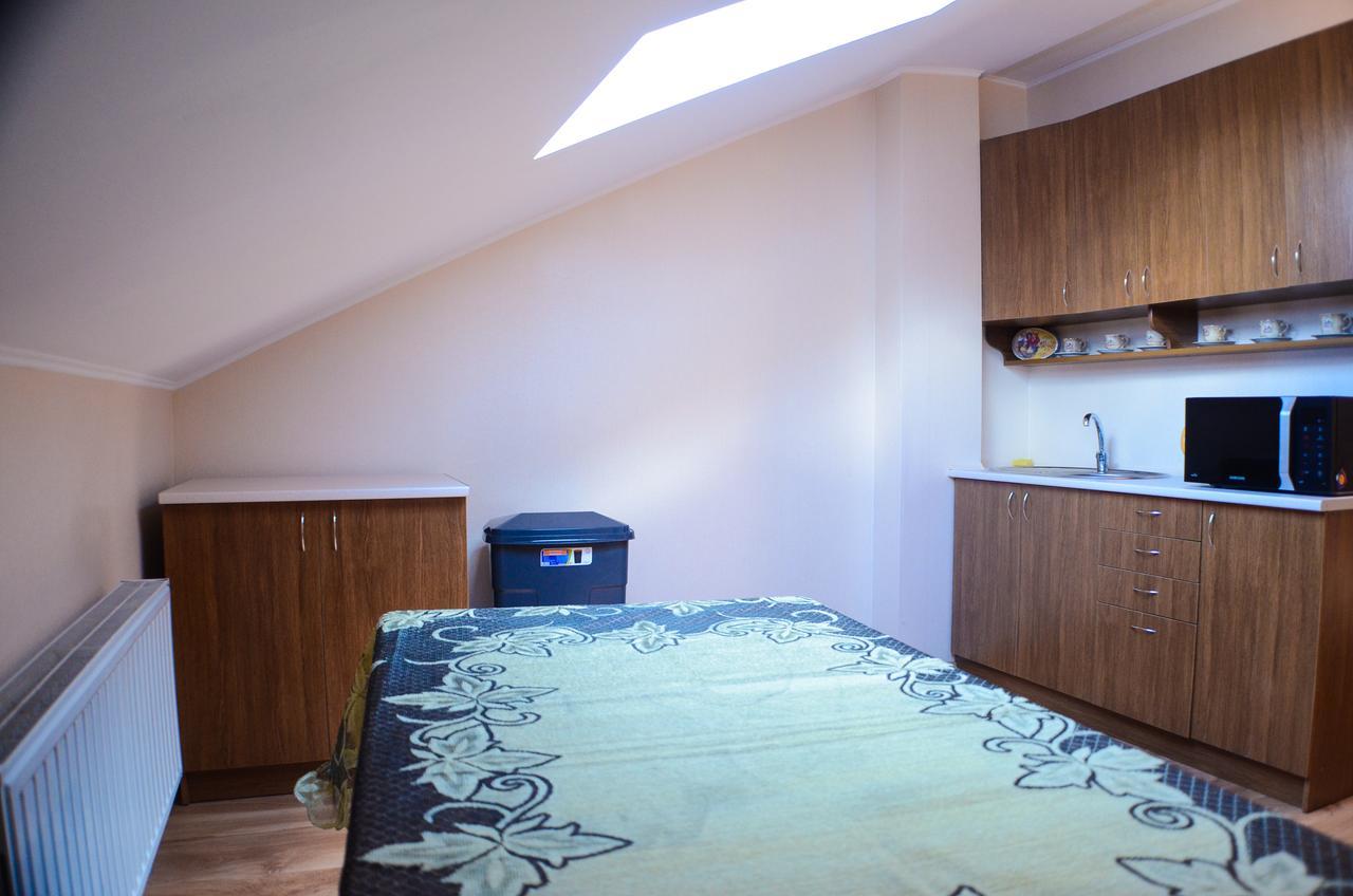 City Hostel Kołomyja Zewnętrze zdjęcie